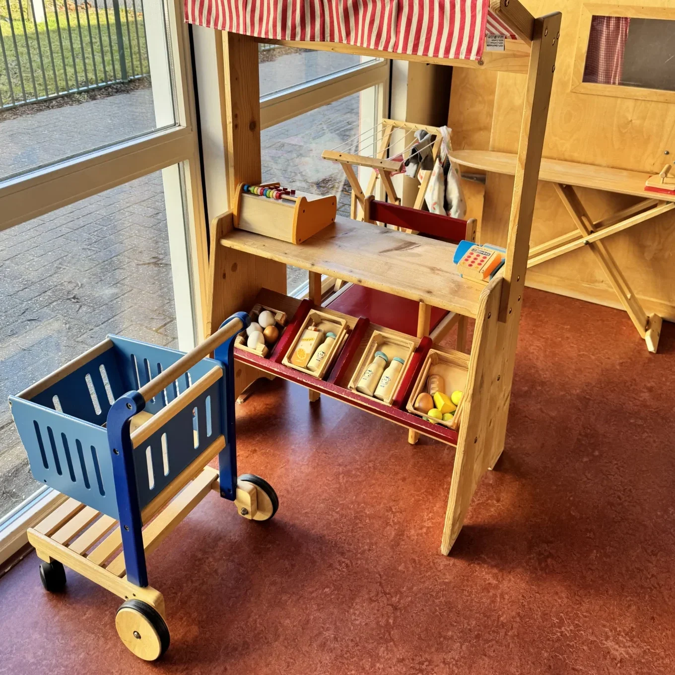 Peutergroep markt en keuken